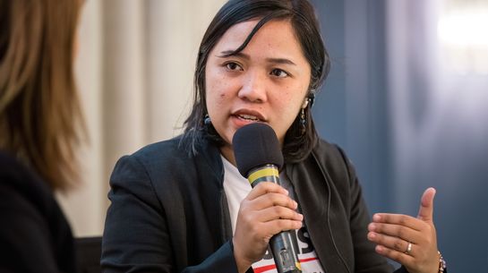 Die philippinische Menschenrechtsverteidigerin Dyan Gumanao bei der 12. "Werner Lottje Lecture"